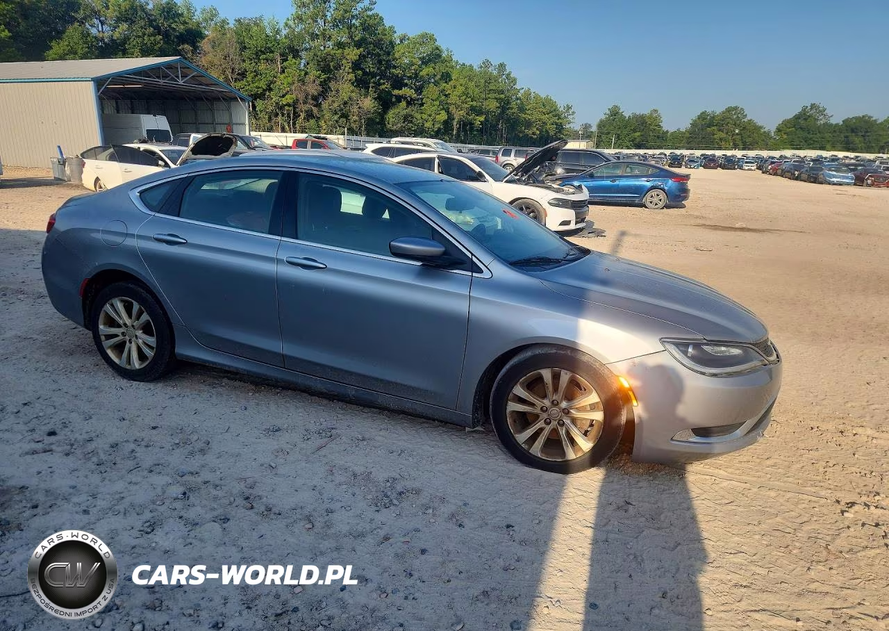 2015 Chrysler 200 Limited VIN:1C3CCCAB3FN688159 - 4