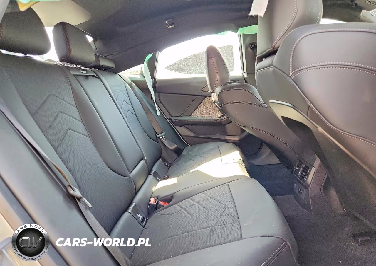 2026 BMW 228Xi VIN:WBA23GG0XT7W08499 - 10