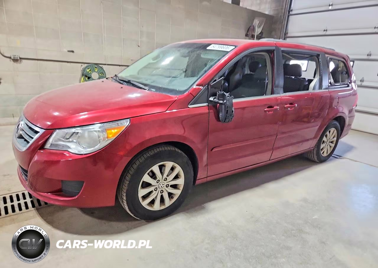 2014 Volkswagen Routan Se – zdjęcie 1 z 14