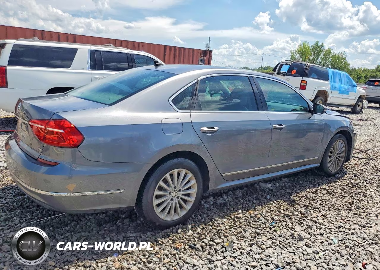 2016 Volkswagen Passat Se VIN:1VWBS7A3XGC057123 - 3