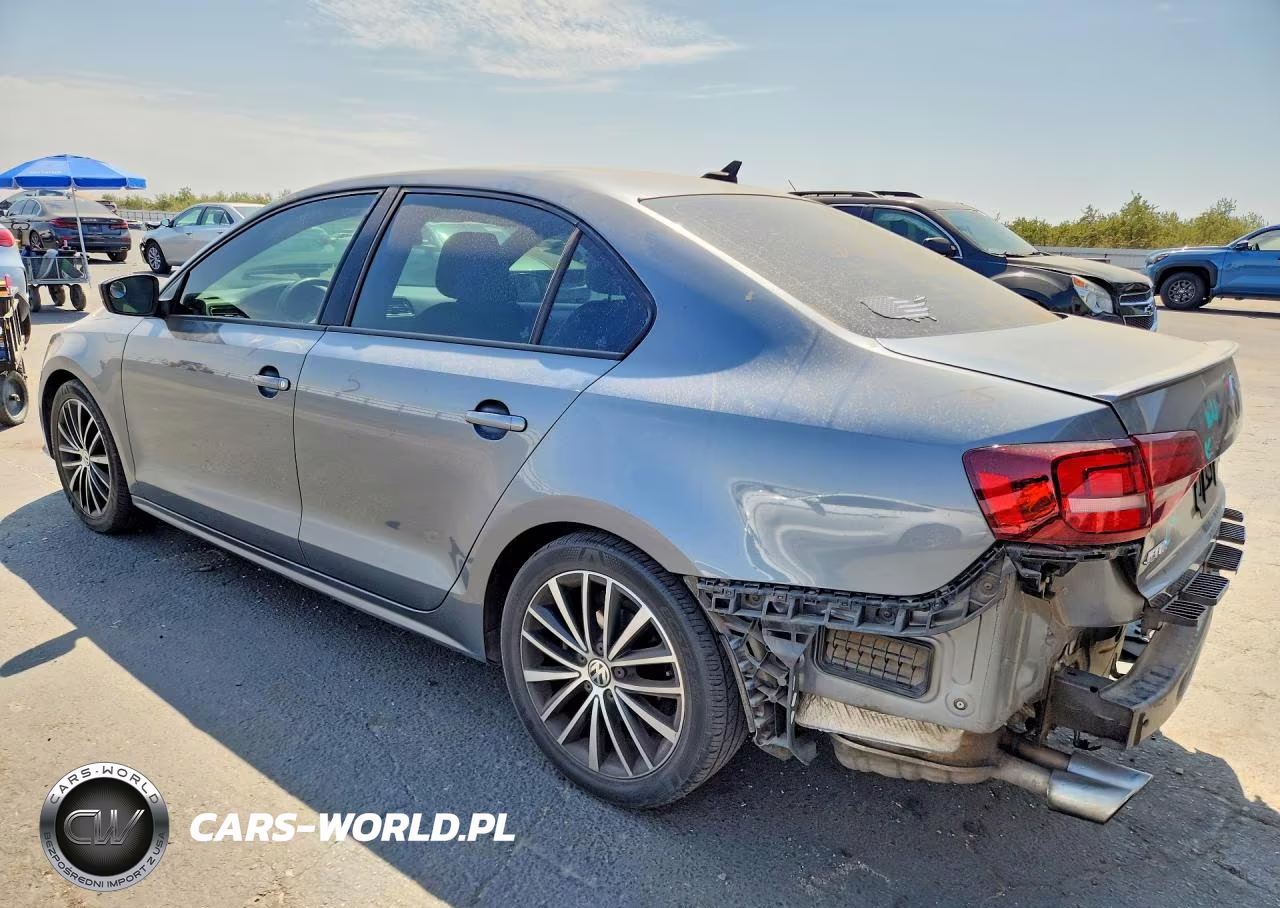 2016 Volkswagen Jetta Sport VIN:3VWD17AJ8GM302722 - 2