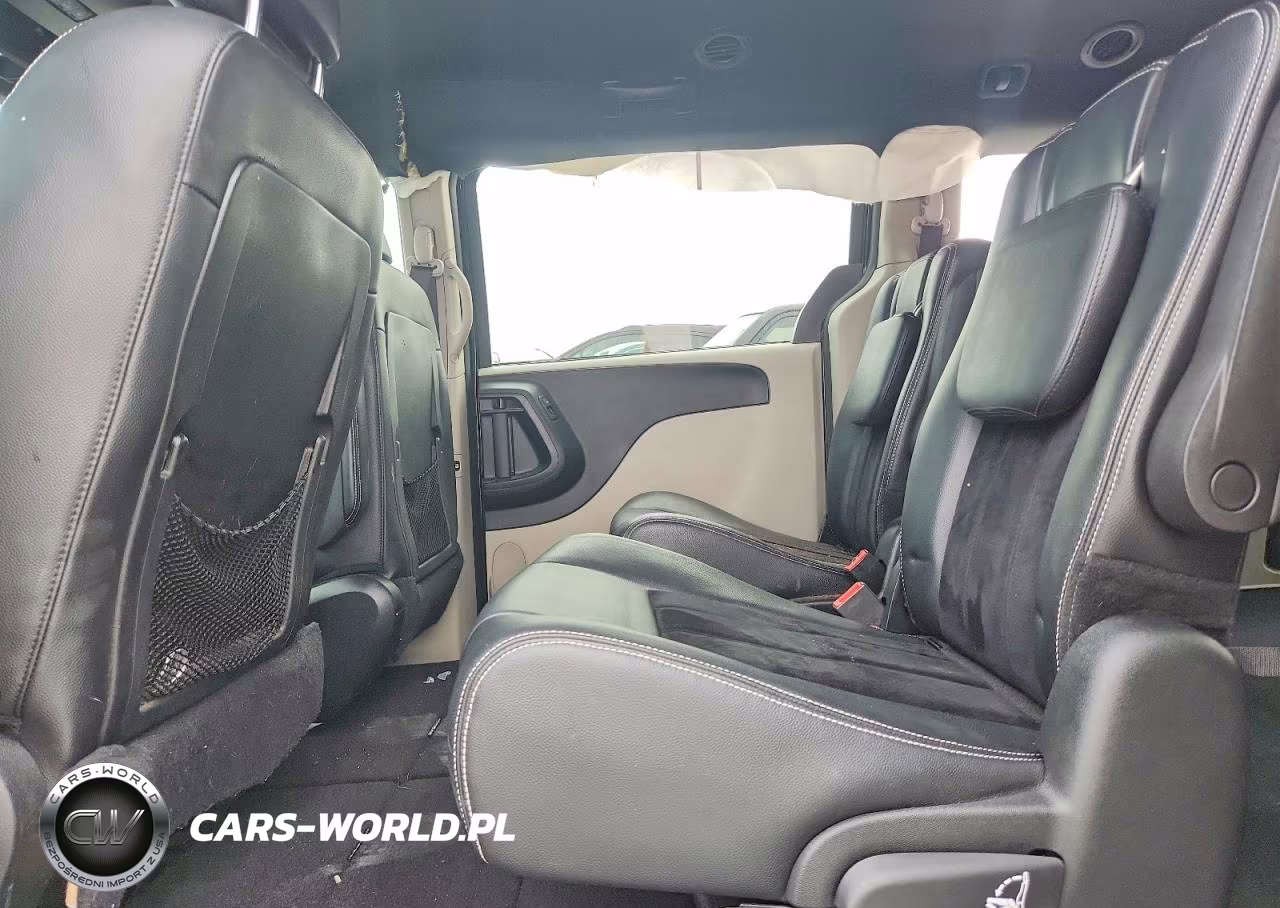 2018 Dodge Grand Caravan Sxt VIN:2C4RDGCG5JR206600 - 11