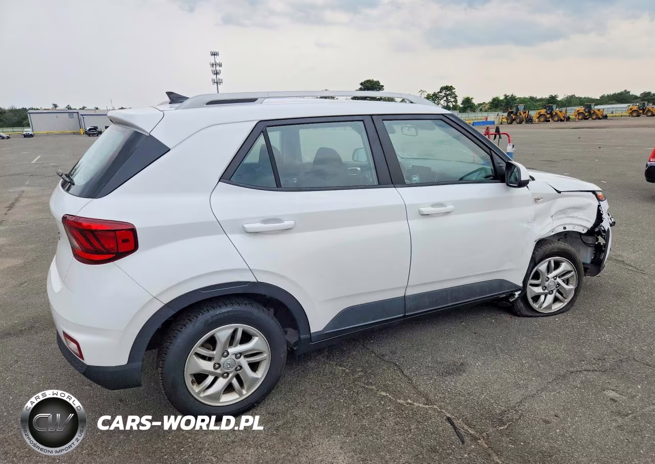 2020 Hyundai Venue Sel VIN:KMHRC8A3XLU038480 - 3