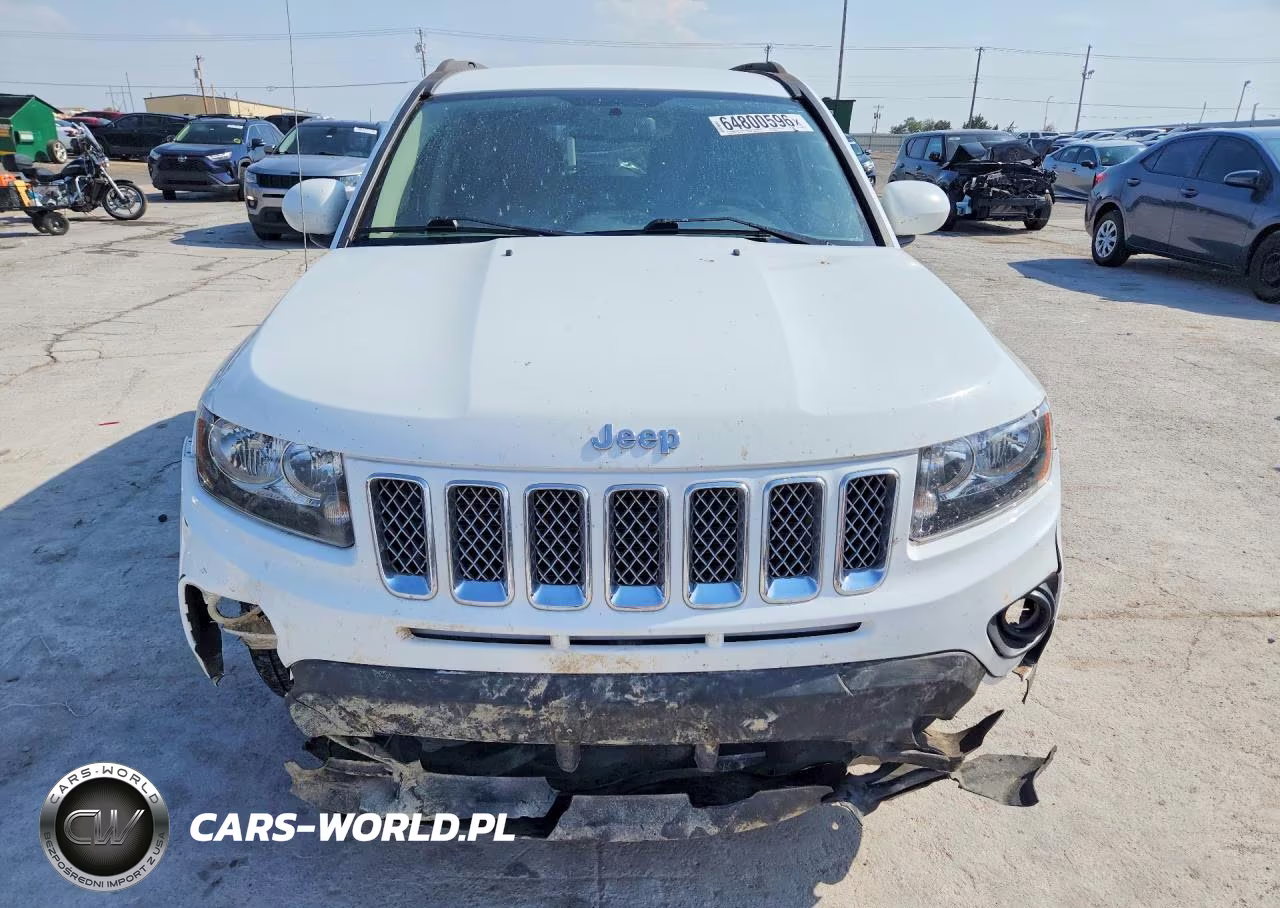 2017 Jeep Compass Latitude VIN:1C4NJCEBXHD163032 - 5