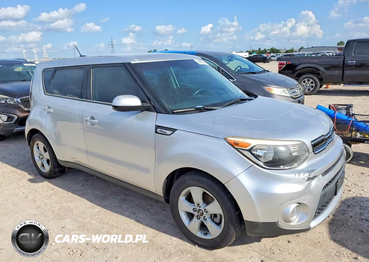 2018 Kia Soul + VIN:KNDJP3A51J7579696 - 4