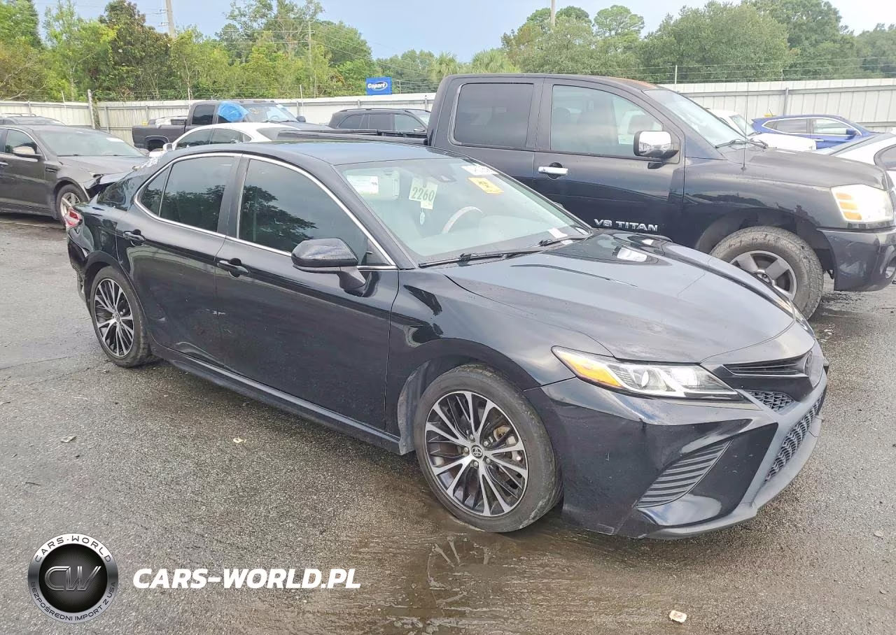 2020 Toyota Camry Se VIN:4T1G11AK4LU501094 - 4