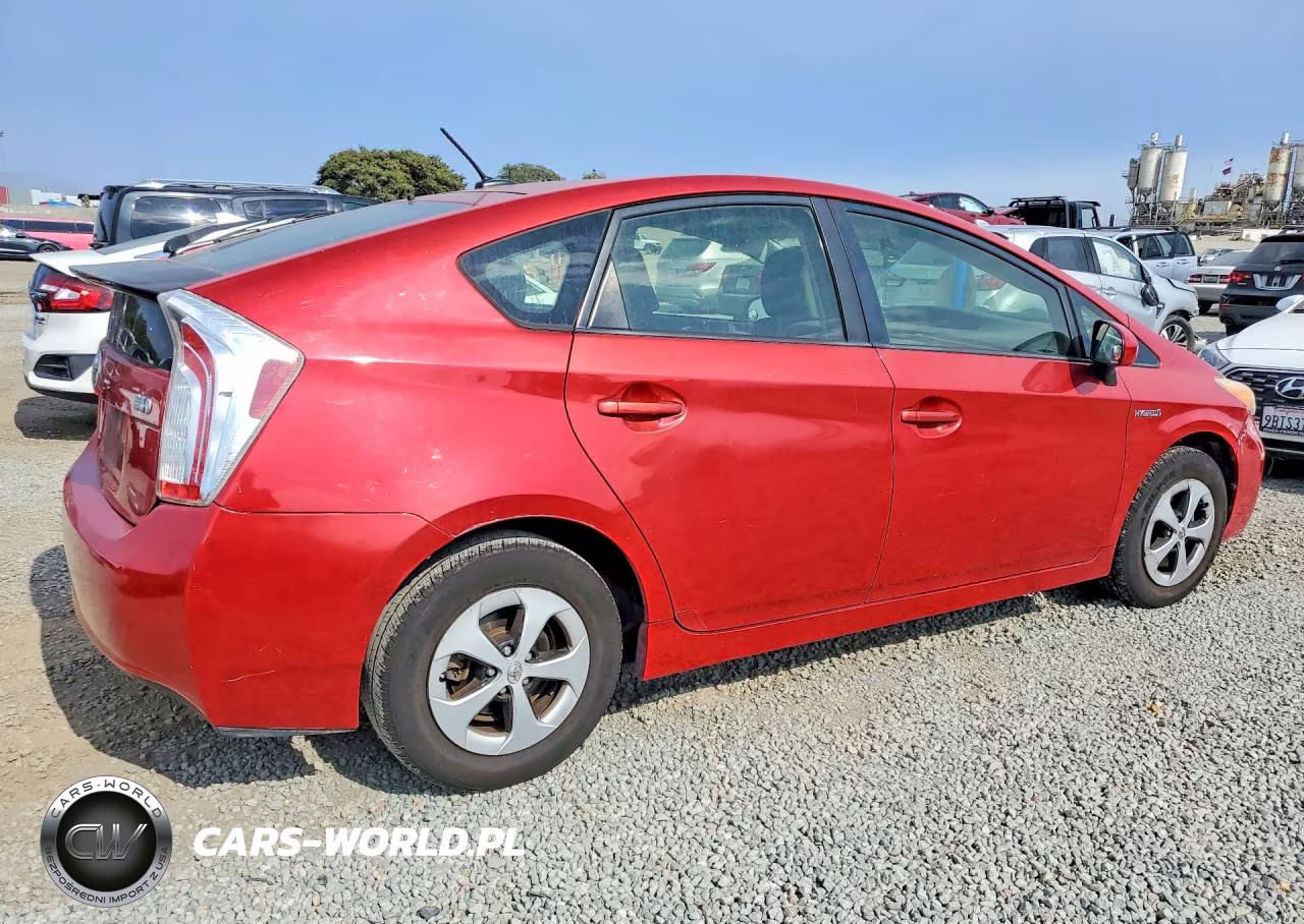 2014 Toyota Prius Three VIN:JTDKN3DU5E1750102 - 3