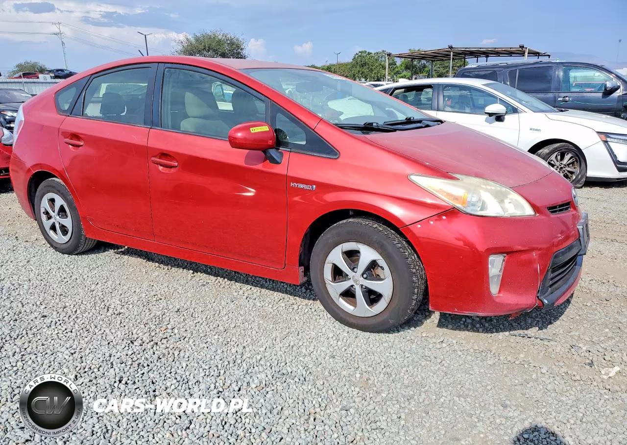 2014 Toyota Prius Three VIN:JTDKN3DU5E1750102 - 4