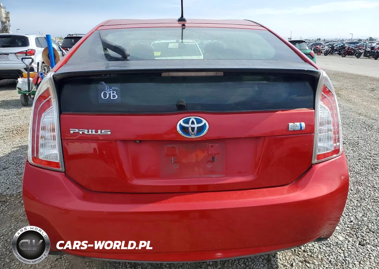 2014 Toyota Prius Three VIN:JTDKN3DU5E1750102 - 6