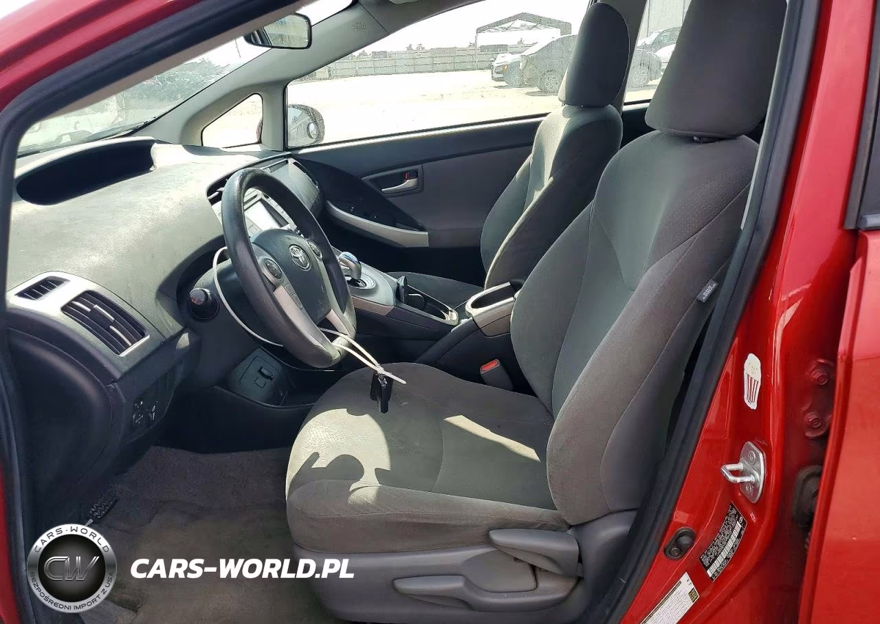 2014 Toyota Prius Three VIN:JTDKN3DU5E1750102 - 7
