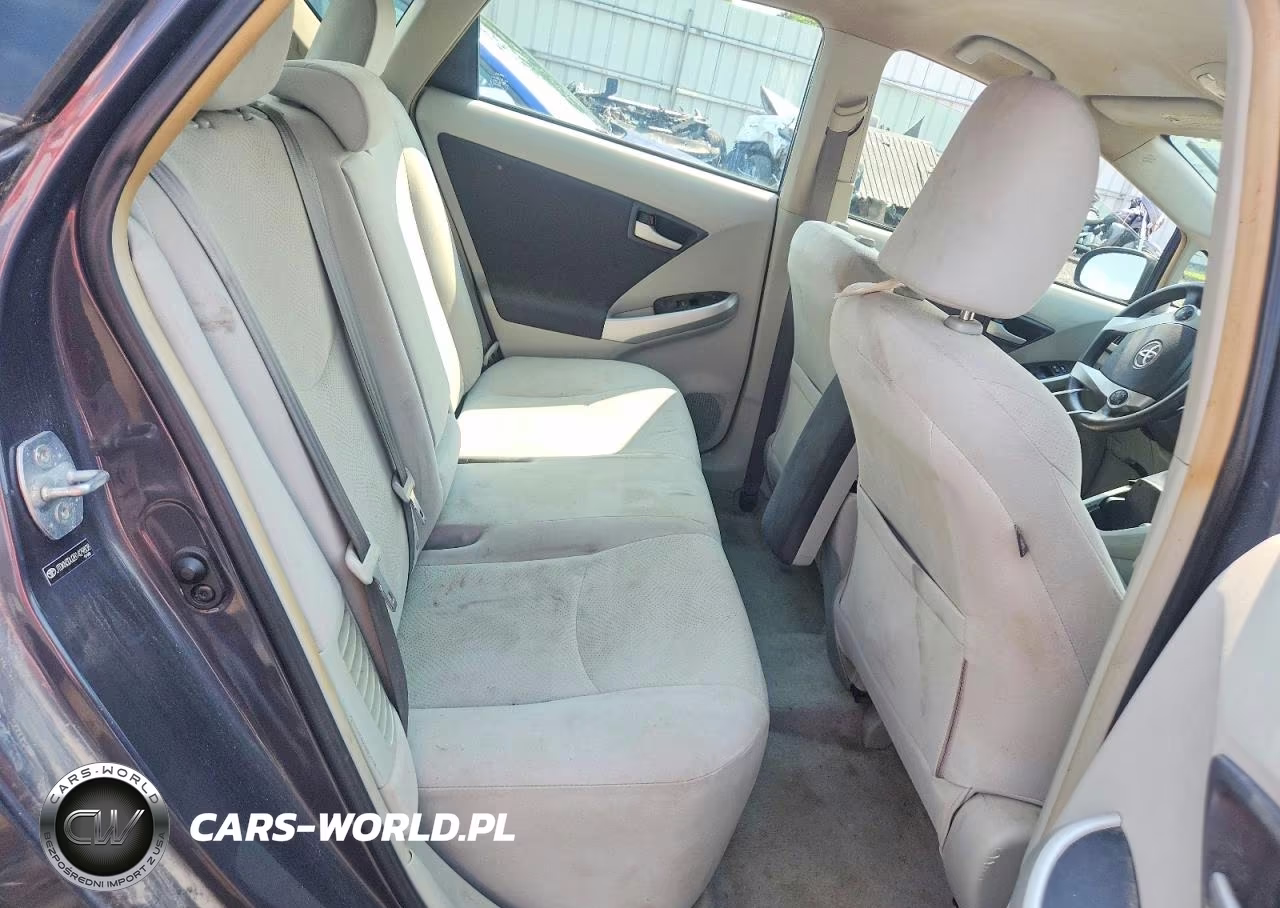 2011 Toyota Prius Two VIN:JTDKN3DU2B1429808 - 10