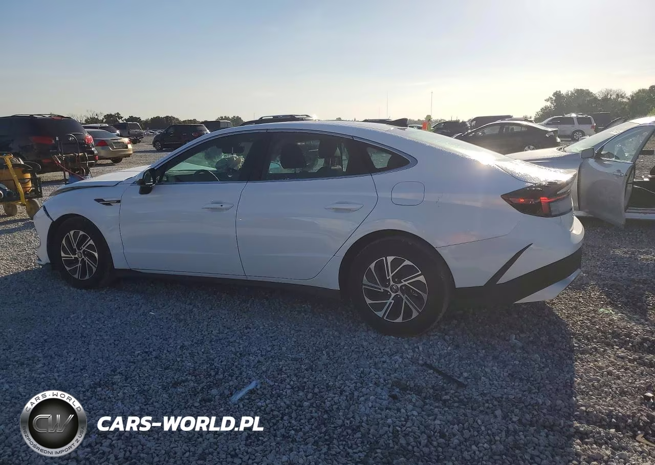 2026 Hyundai Sonata Hybrid Blue VIN:KMHL24JJ5TA156549 - 2