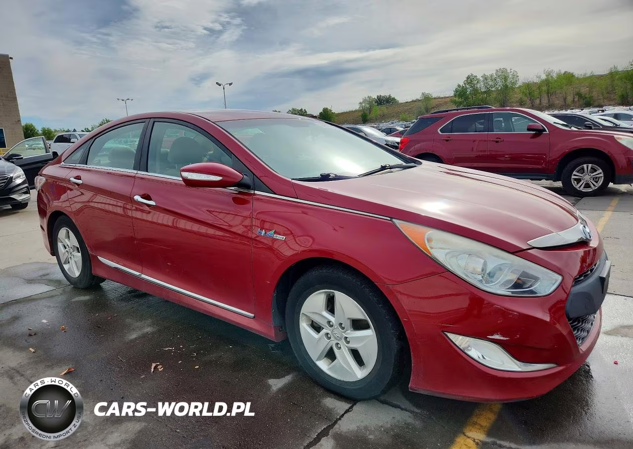 2012 Hyundai Sonata Hybrid VIN:KMHEC4A45CA059948 - 4