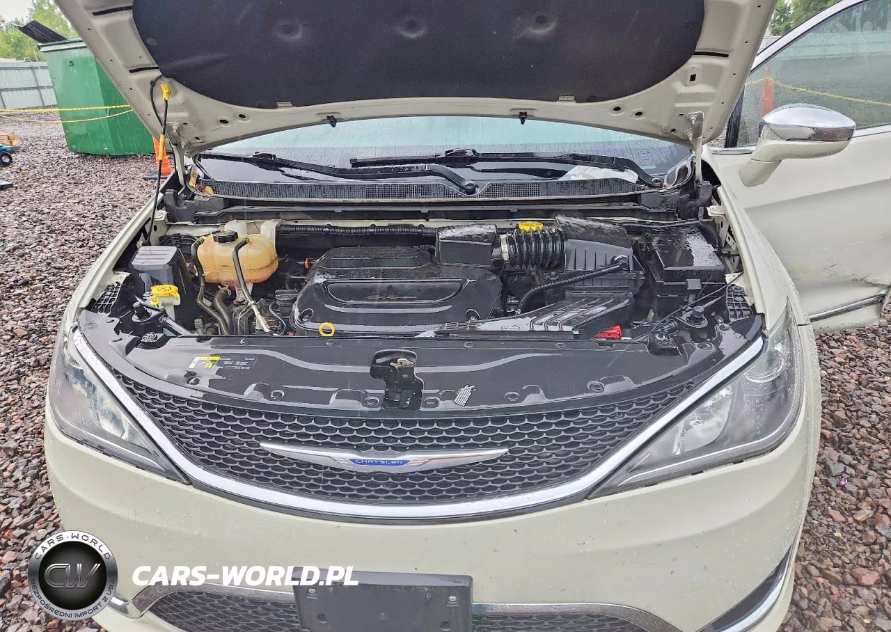 2020 Chrysler Pacifica Limited VIN:2C4RC1GG1LR156386 - 12