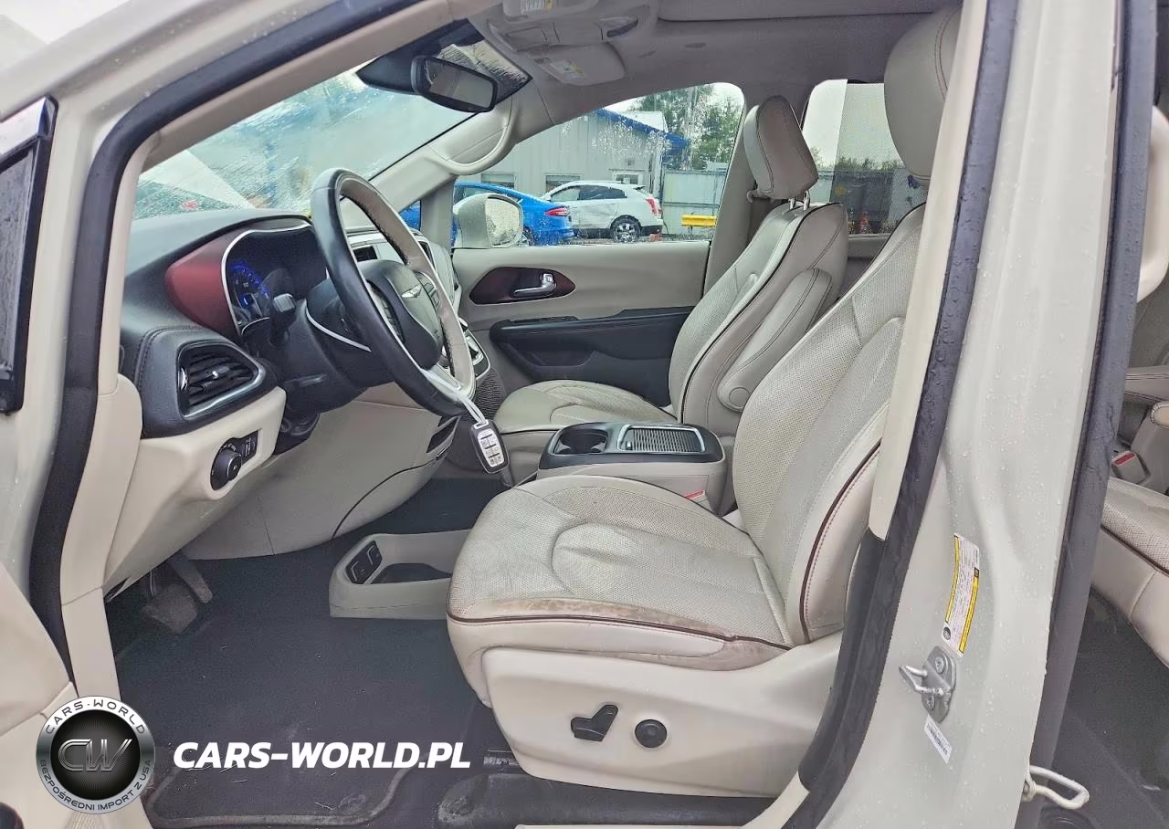 2020 Chrysler Pacifica Limited VIN:2C4RC1GG1LR156386 - 7