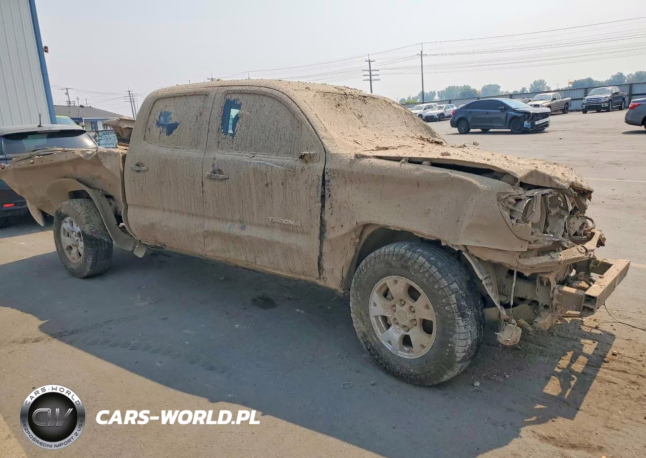 2012 Toyota Tacoma VIN:3TMMU4FN4CM046397 - 4