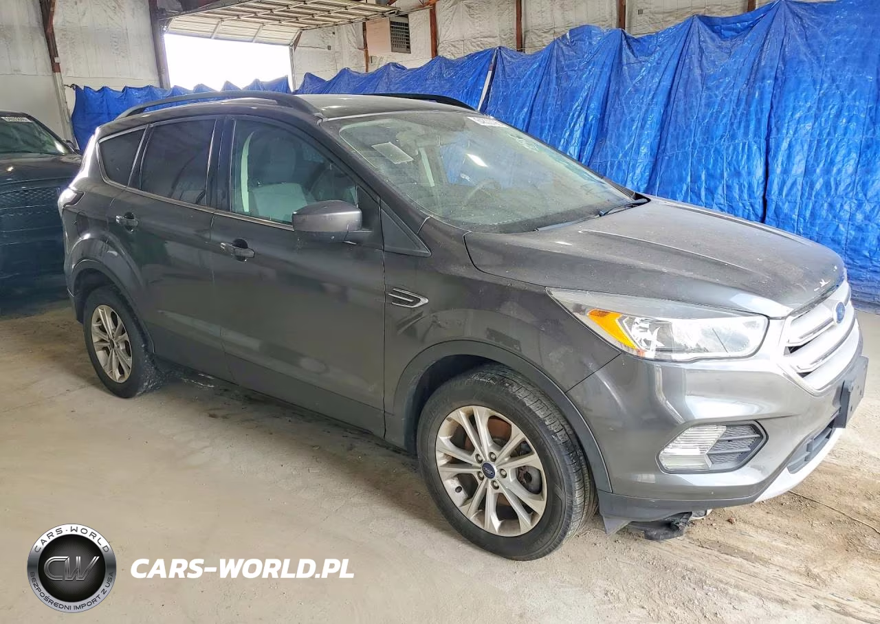 2018 Ford Escape Se VIN:1FMCU0G95JUC41323 - 4