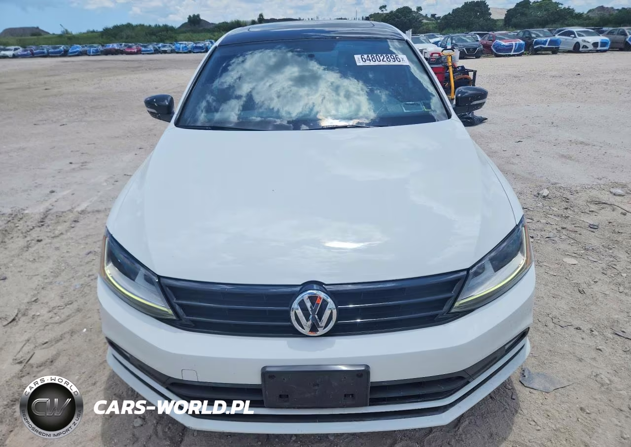 2018 Volkswagen Jetta Sport VIN:3VWD17AJ1JM228762 - 5