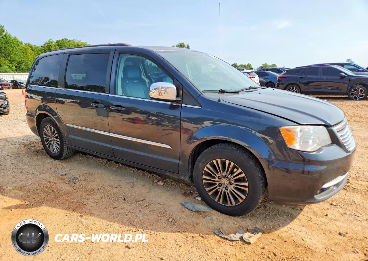 2013 Chrysler Town & Country Touring L VIN:2C4RC1CG5DR769926 - 4