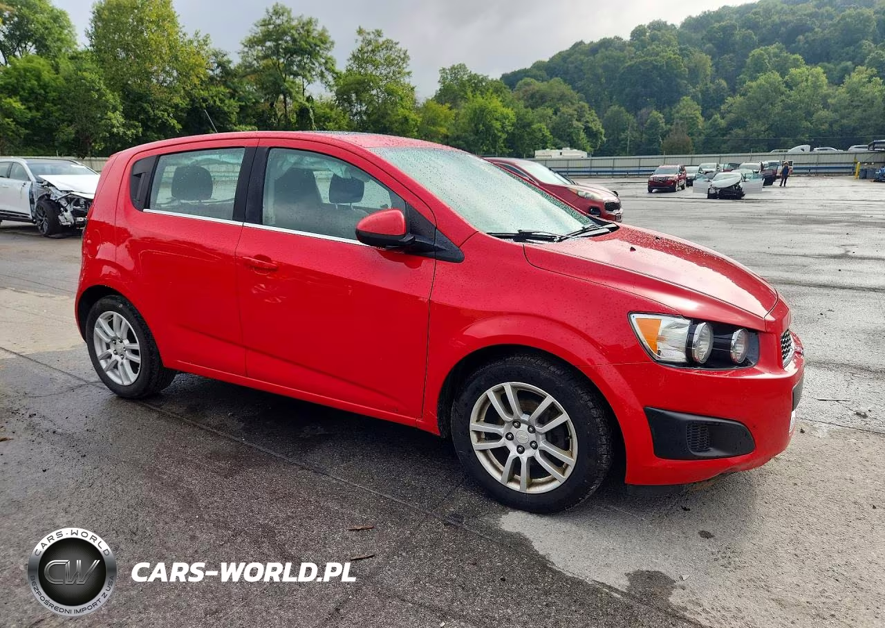 2015 Chevrolet Sonic Lt VIN:1G1JC6SB1F4155373 - 4