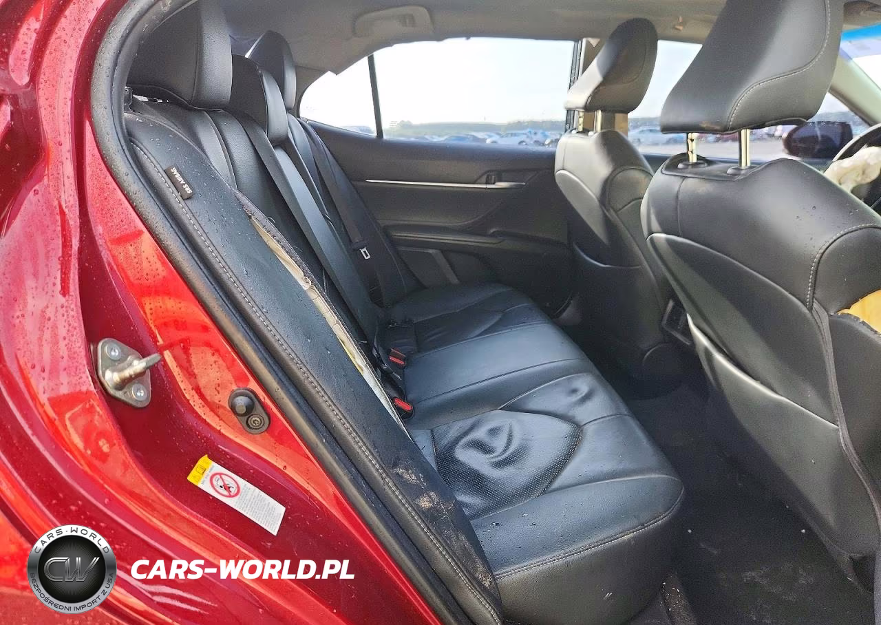2018 Toyota Camry Xse VIN:4T1B61HK9JU640569 - 10