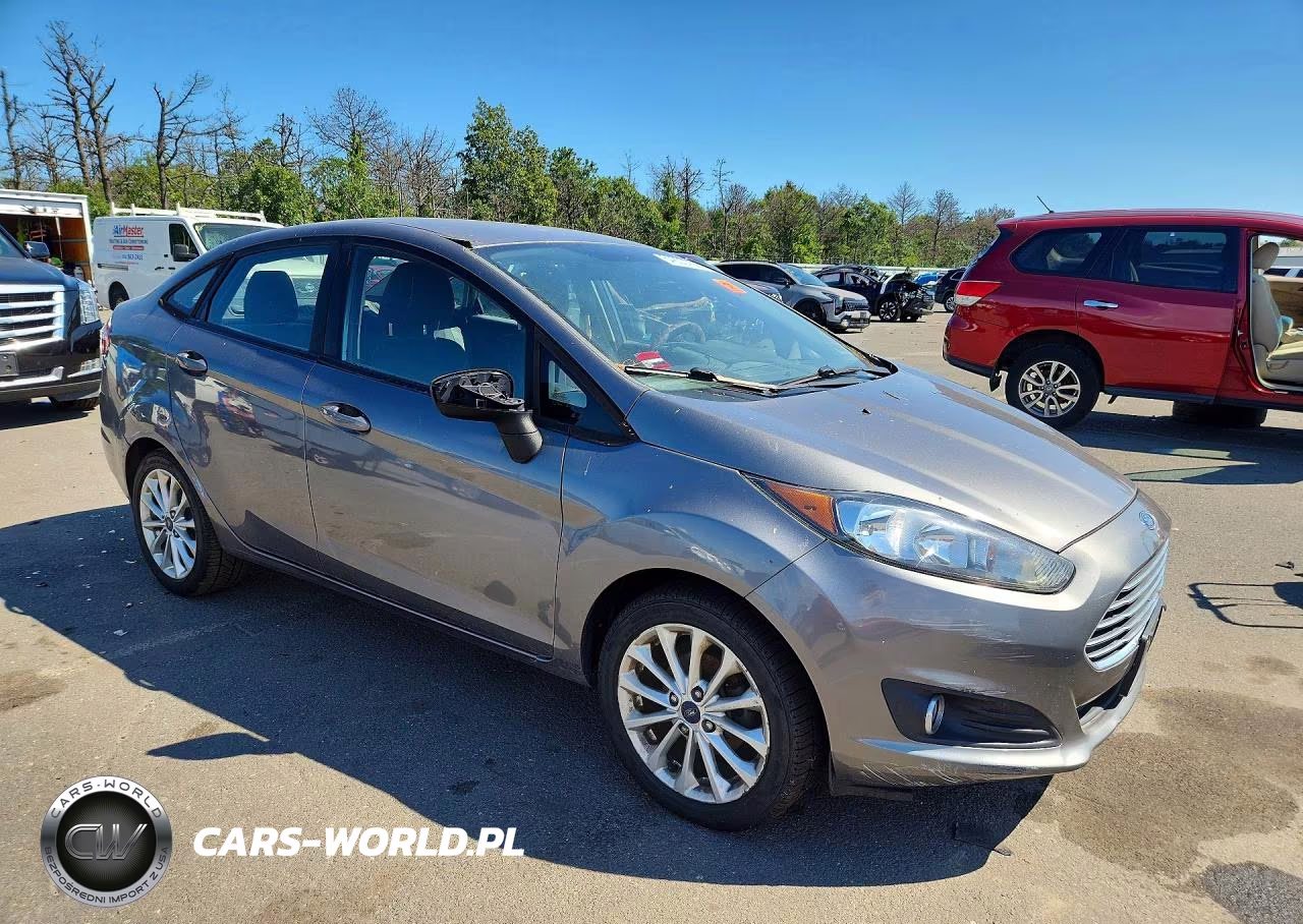 2014 Ford Fiesta Se VIN:3FADP4BJ3EM173886 - 4