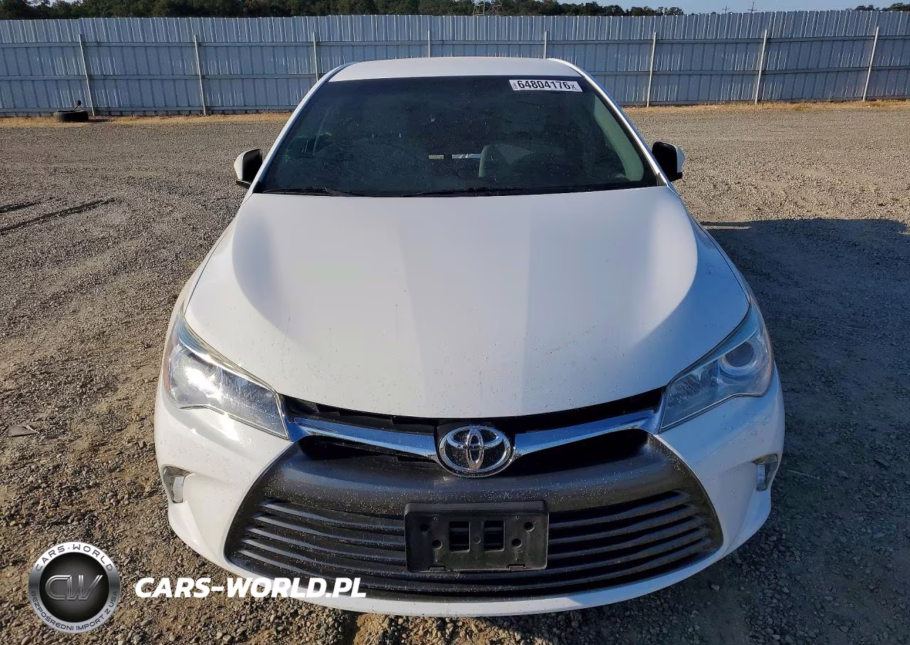 2016 Toyota Camry Le VIN:4T4BF1FK2GR570110 - 5