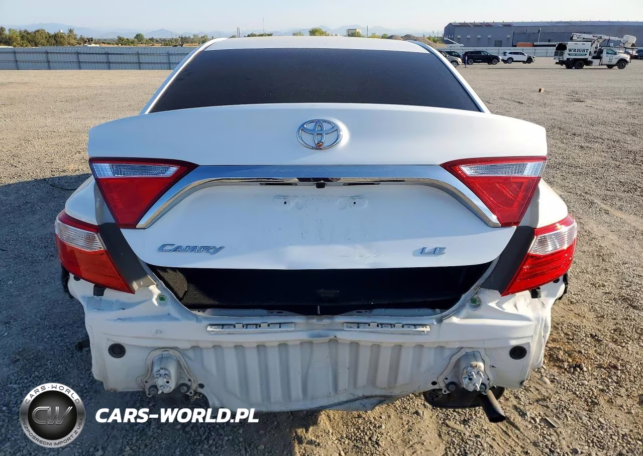 2016 Toyota Camry Le VIN:4T4BF1FK2GR570110 - 6