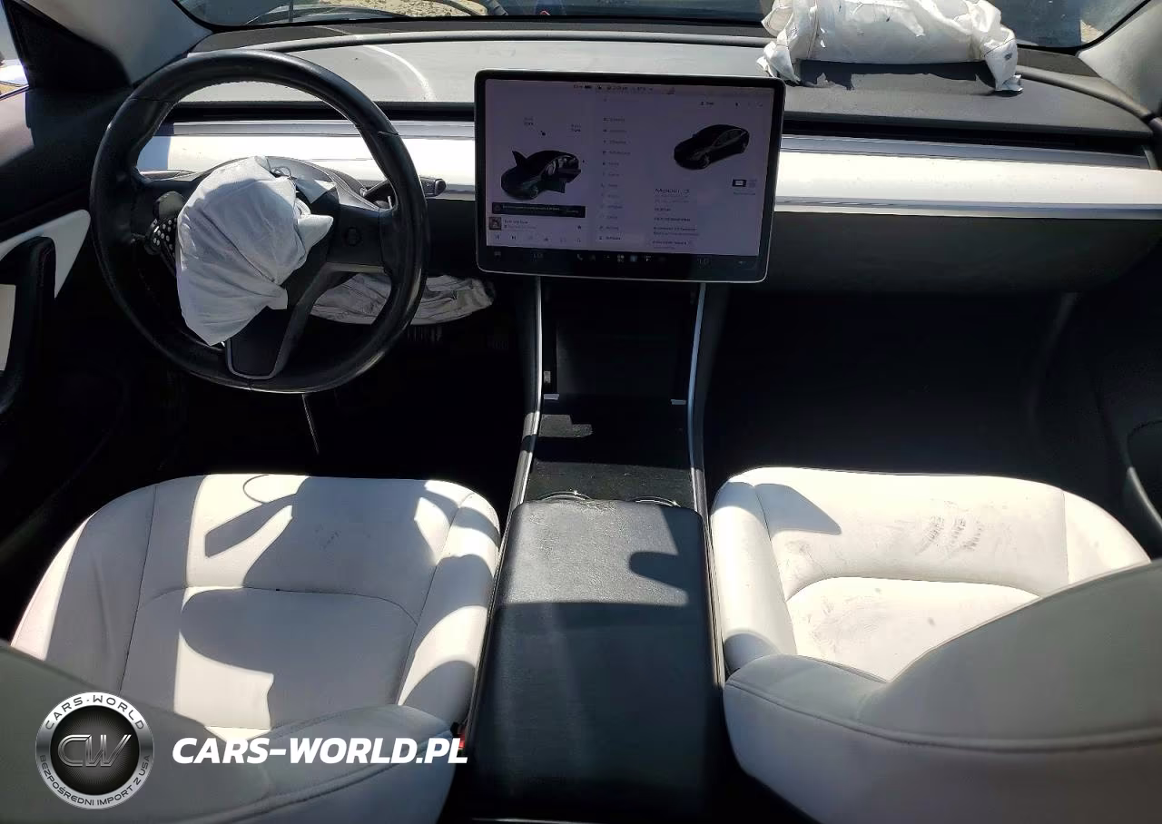 2018 Tesla Model 3 VIN:5YJ3E1EB8JF111848 - 8