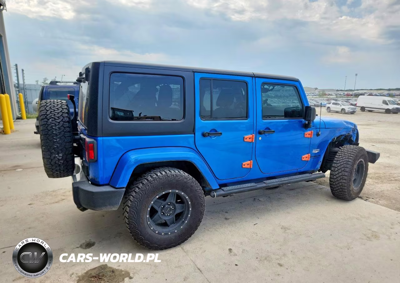 2015 Jeep Wrangler Unlimited Sahara VIN:1C4BJWEG9FL775094 - 3