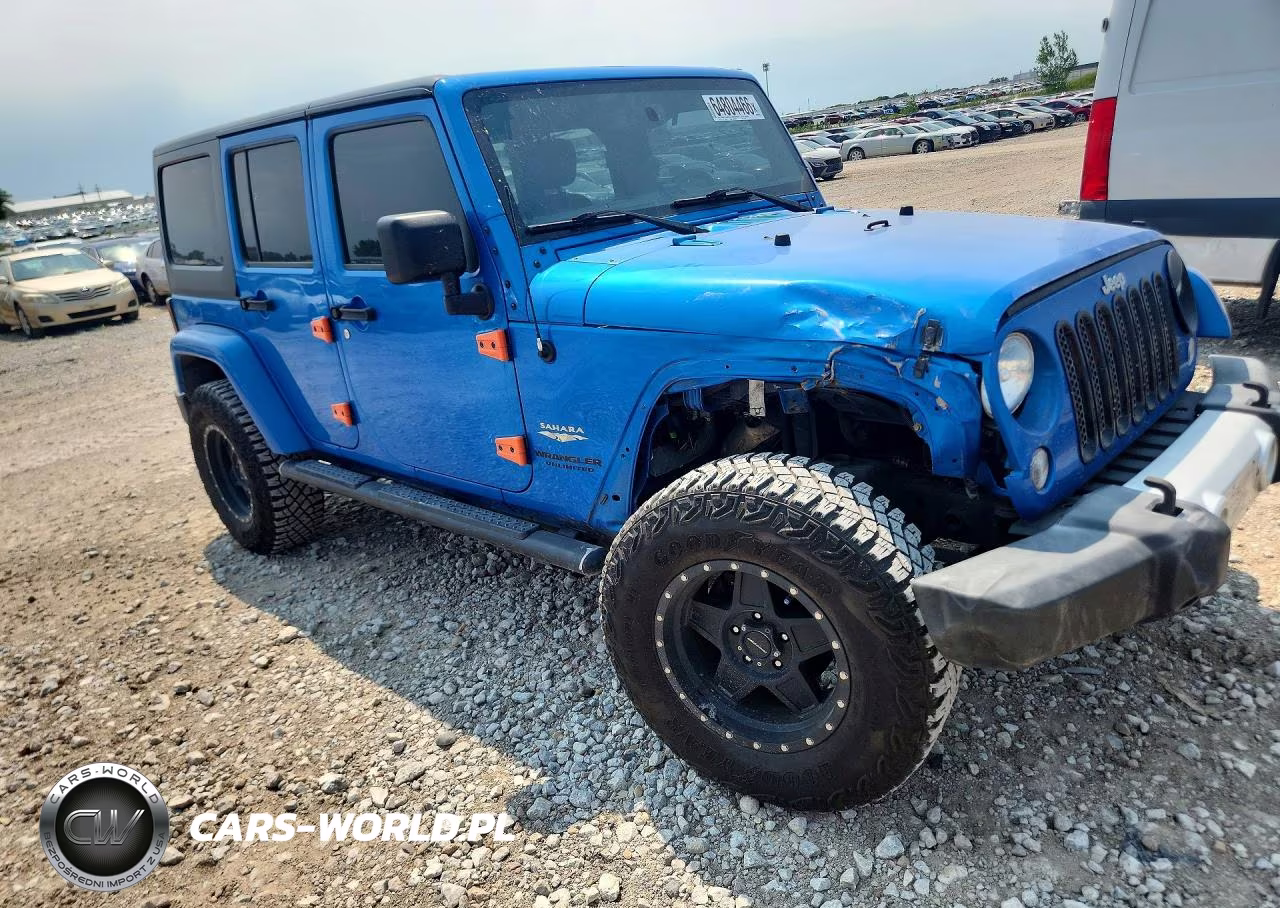 2015 Jeep Wrangler Unlimited Sahara VIN:1C4BJWEG9FL775094 - 4