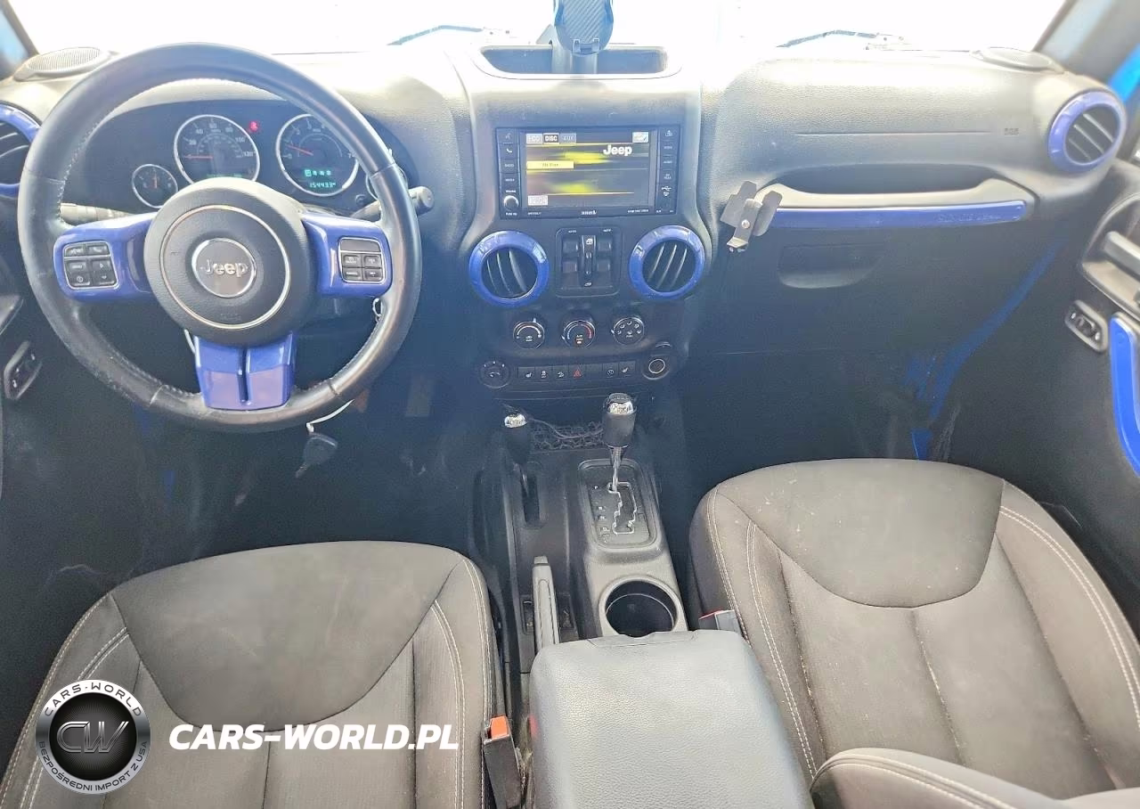 2015 Jeep Wrangler Unlimited Sahara VIN:1C4BJWEG9FL775094 - 8