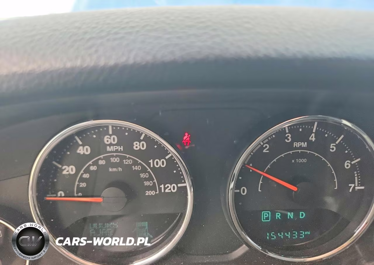 2015 Jeep Wrangler Unlimited Sahara VIN:1C4BJWEG9FL775094 - 9