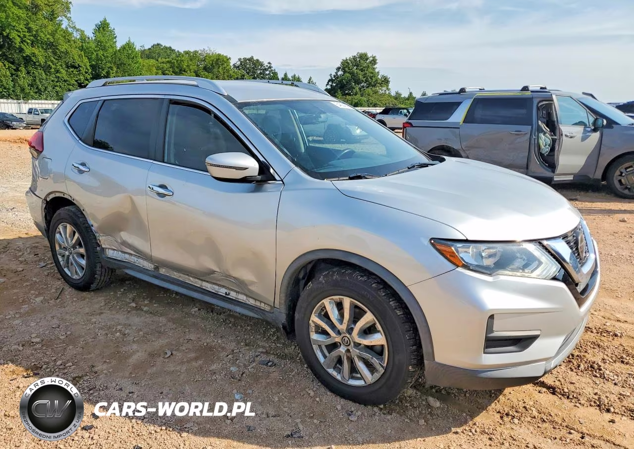 2018 Nissan Rogue Sv VIN:KNMAT2MT0JP621792 - 4