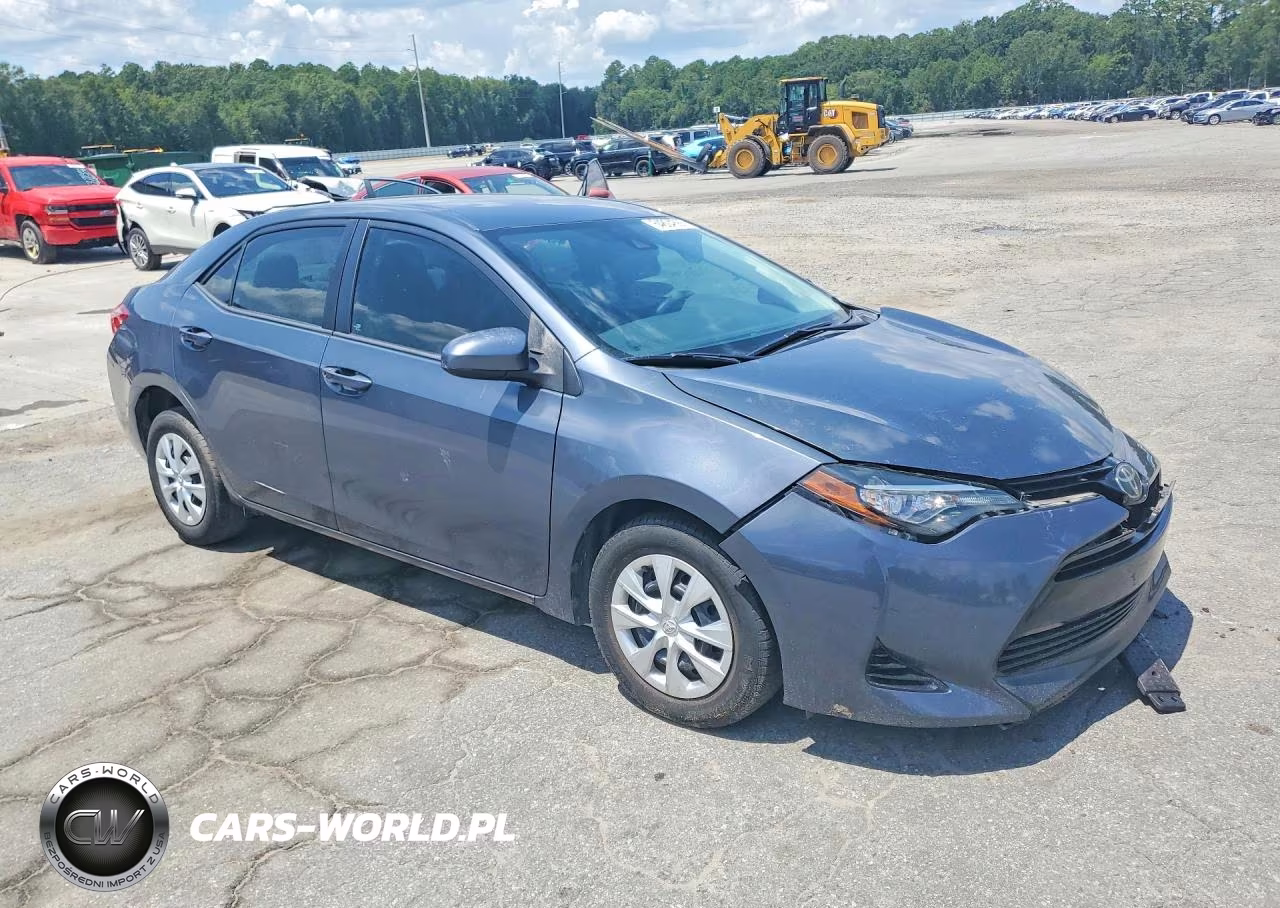 2017 Toyota Corolla L VIN:5YFBURHE0HP624951 - 4