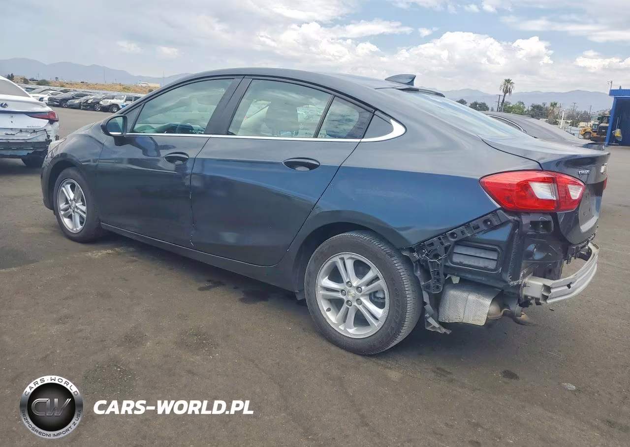2018 Chevrolet Cruze Lt VIN:1G1BE5SM6J7217254 - 2