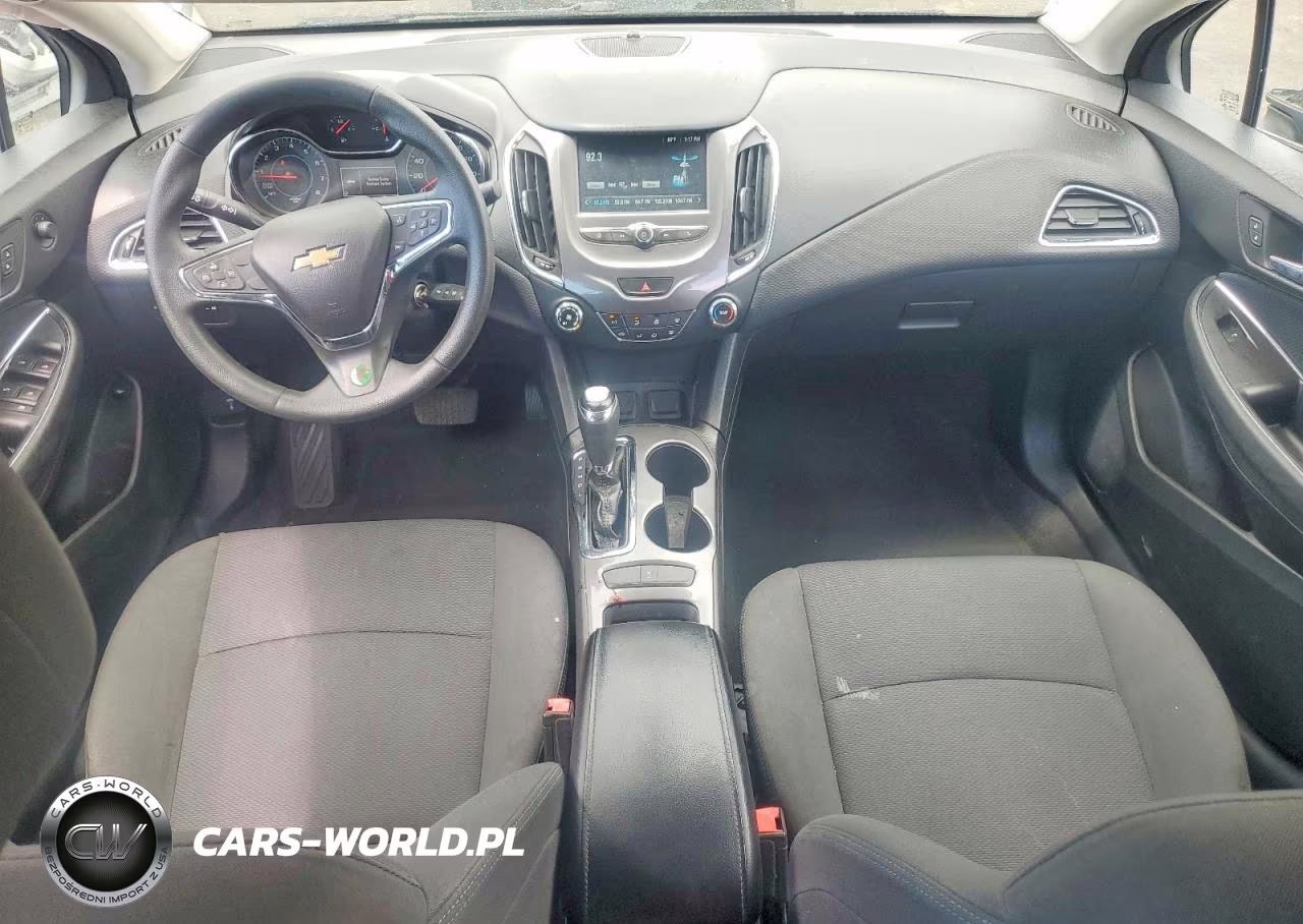 2018 Chevrolet Cruze Lt VIN:1G1BE5SM6J7217254 - 8