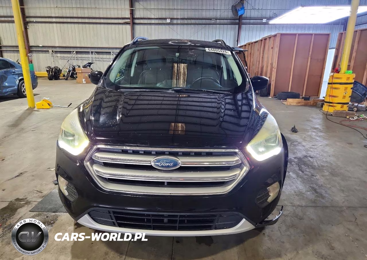 2017 Ford Escape Se VIN:1FMCU0GD6HUB41116 - 5