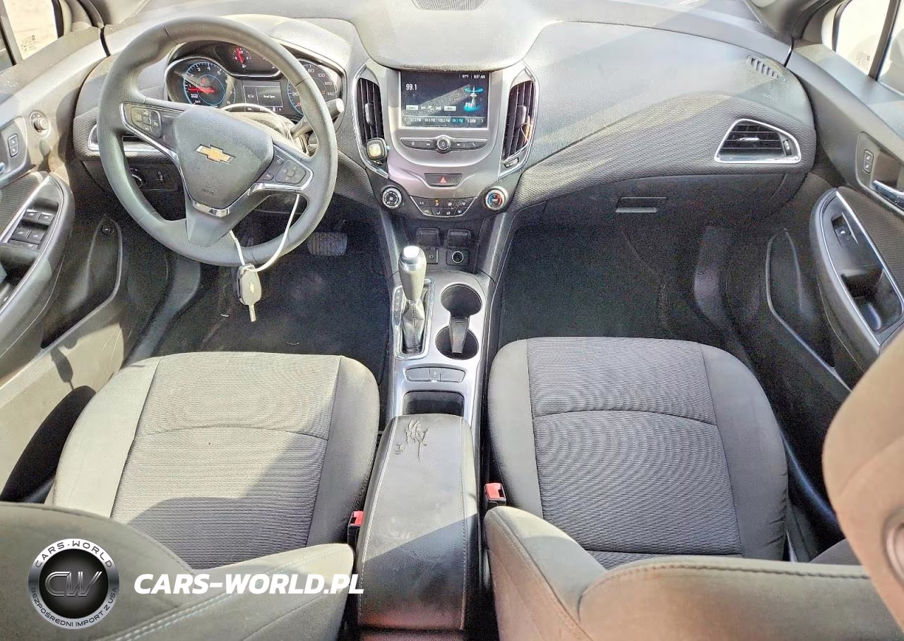 2017 Chevrolet Cruze Lt VIN:1G1BE5SM6H7199607 - 8