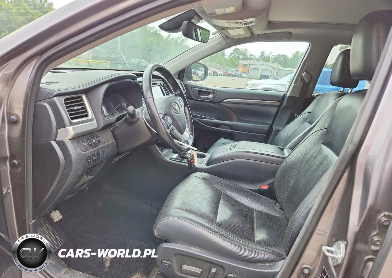 2018 Toyota Highlander Limited Platinum VIN:5TDDZRFH8JS885782 - 7