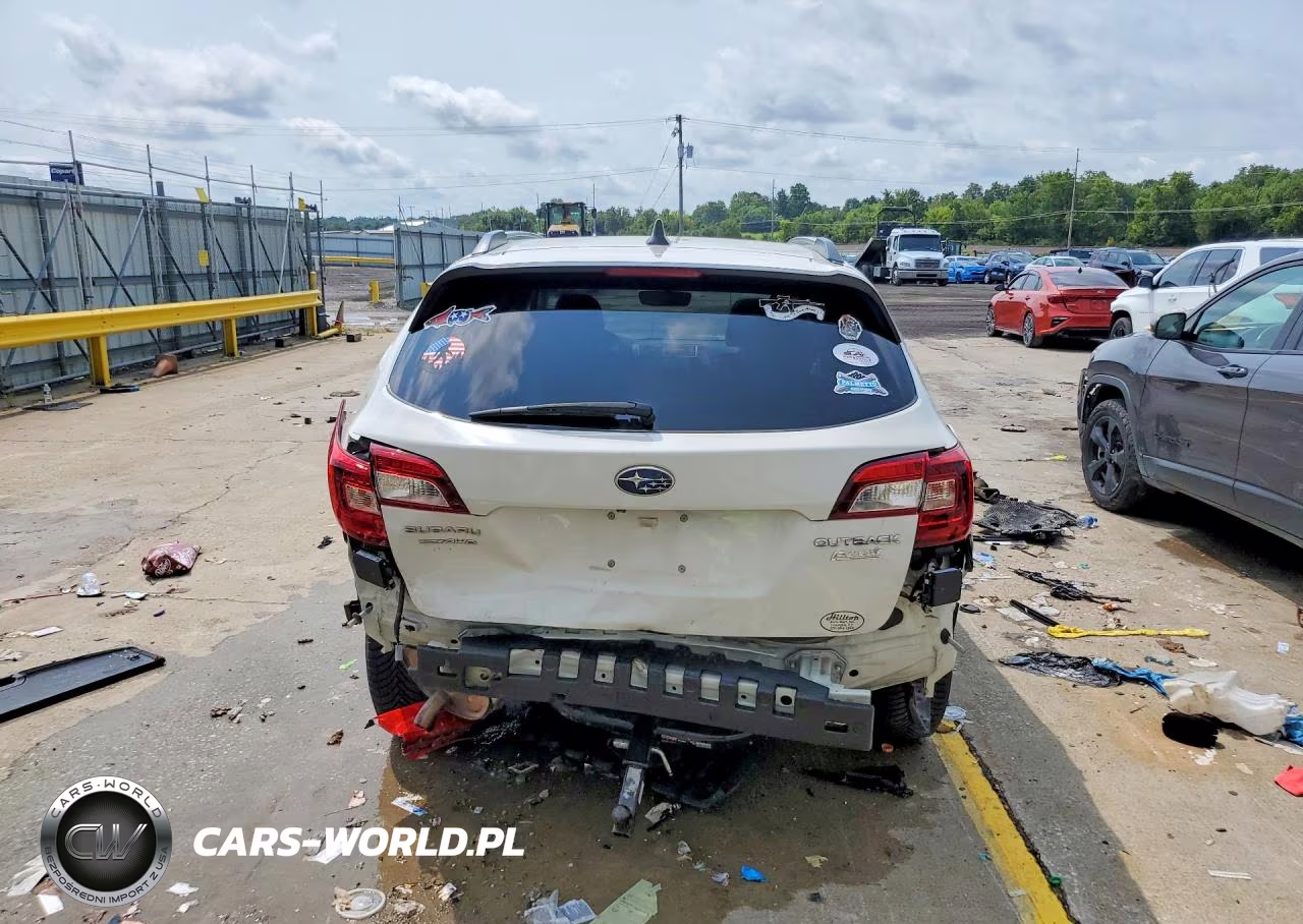 2017 Subaru Outback Touring VIN:4S4BSATC3H3379404 - 6