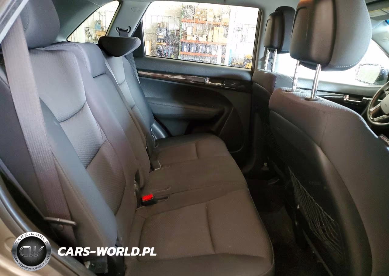 2011 Kia Sorento Lx VIN:5XYKT3A1XBG102833 - 11