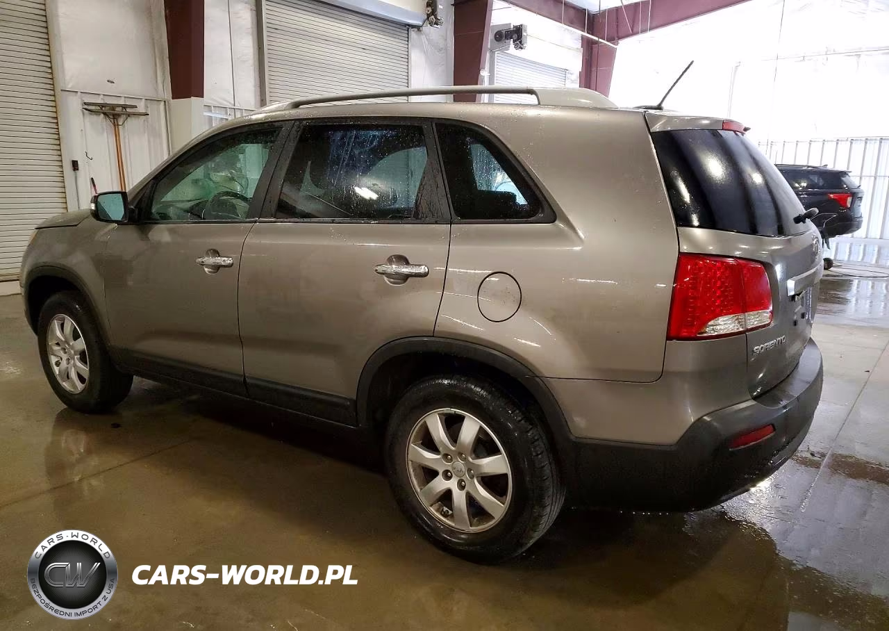 2011 Kia Sorento Lx VIN:5XYKT3A1XBG102833 - 2