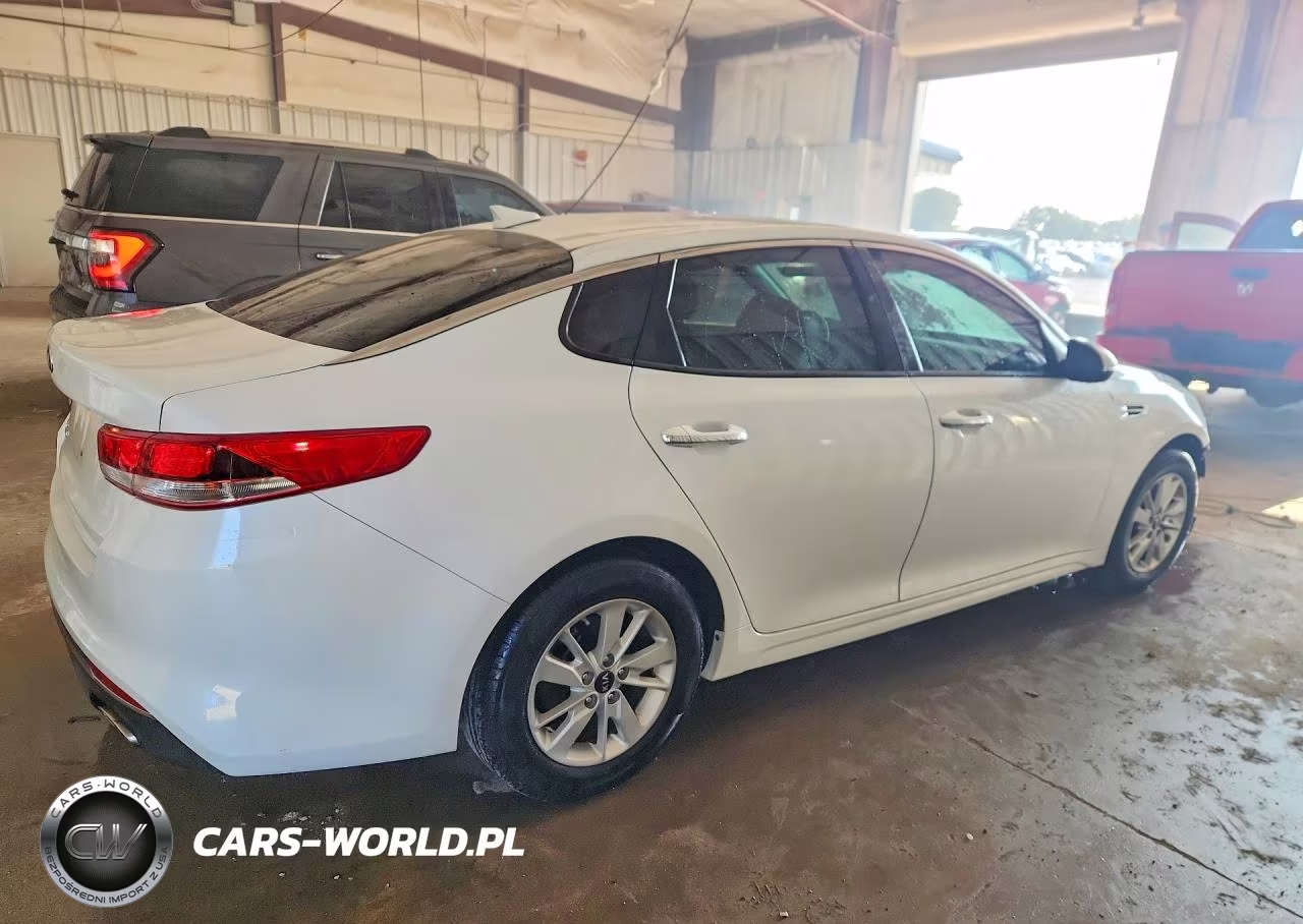 2018 Kia Optima Lx VIN:5XXGT4L37JG210758 - 3
