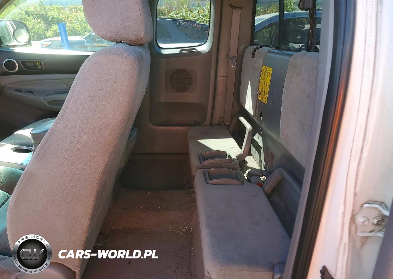 2008 Toyota Tacoma Base V6 VIN:5TEUU42N98Z471842 - 10