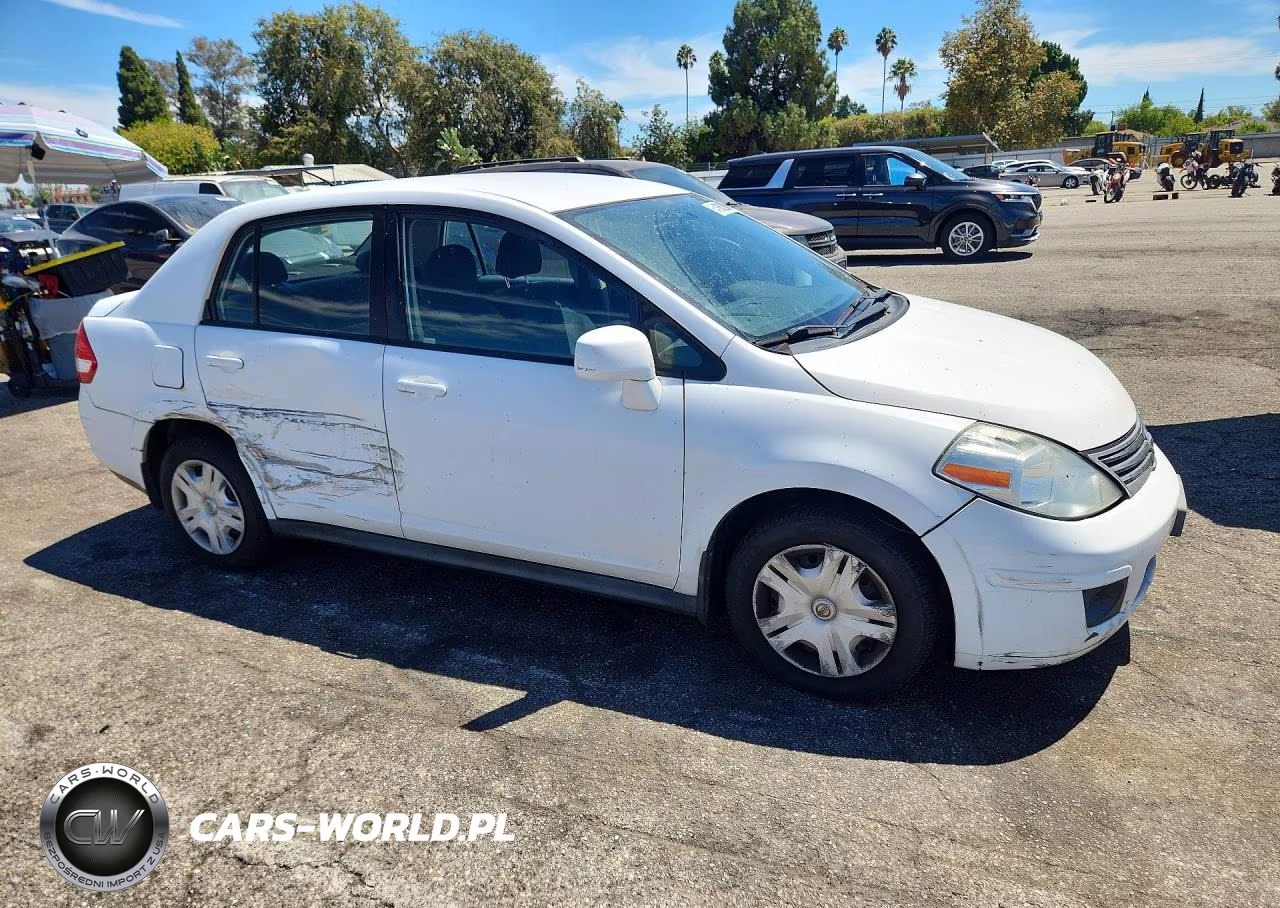 2010 Nissan Versa 1.8 S VIN:3N1BC1AP9AL364491 - 4