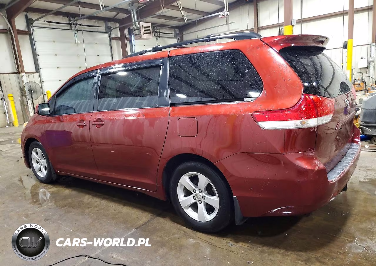 2011 Toyota Sienna Le VIN:5TDKK3DC2BS087750 - 2