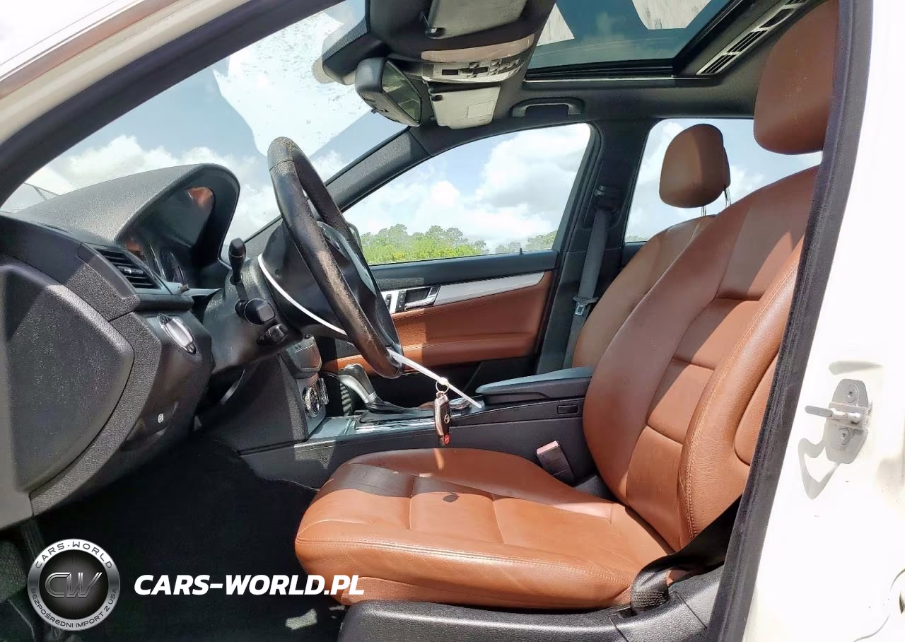 2009 Mercedes-Benz C 300 VIN:WDDGF54X29A153915 - 7