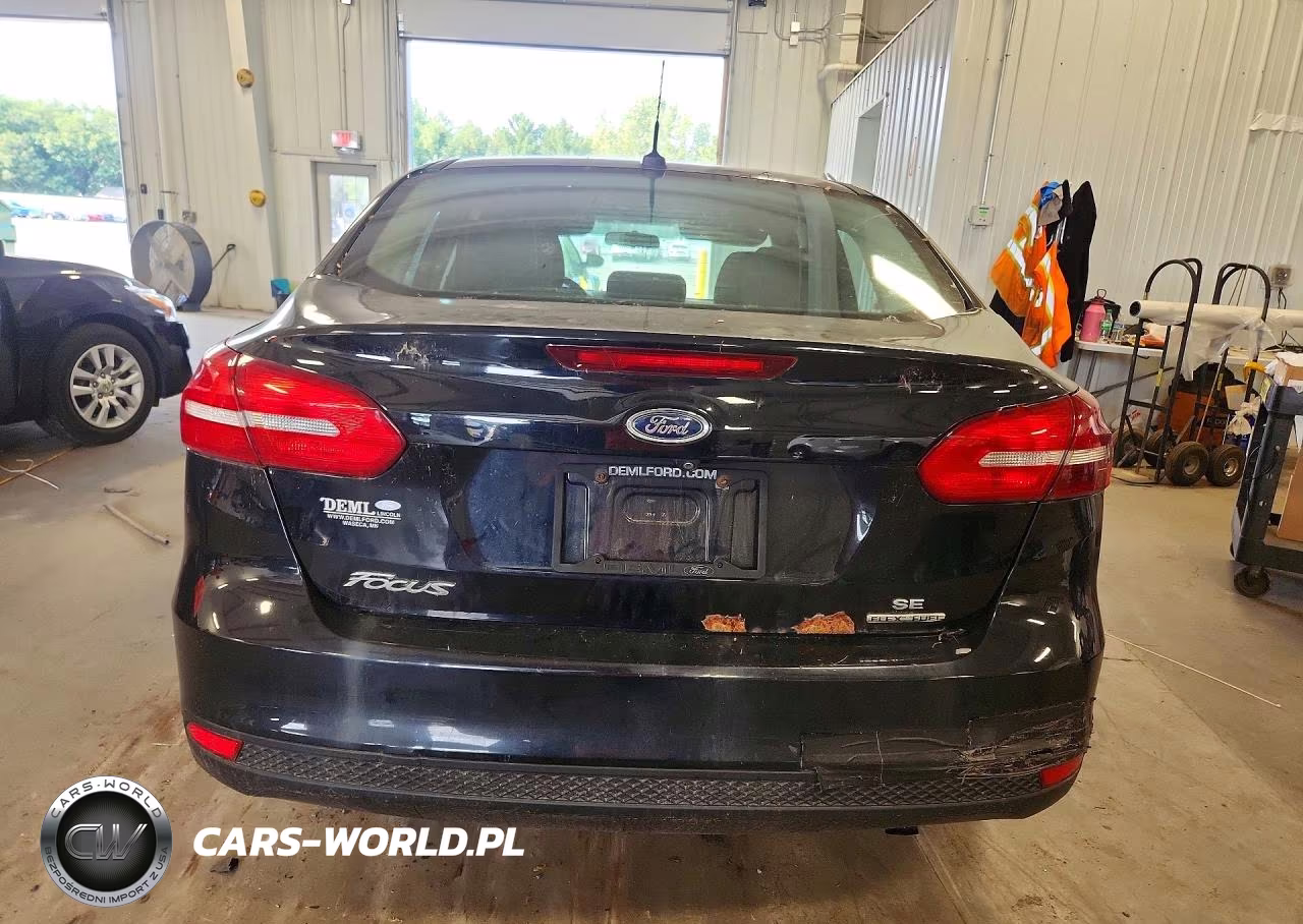 2016 Ford Focus Se VIN:1FADP3F28GL282216 - 6