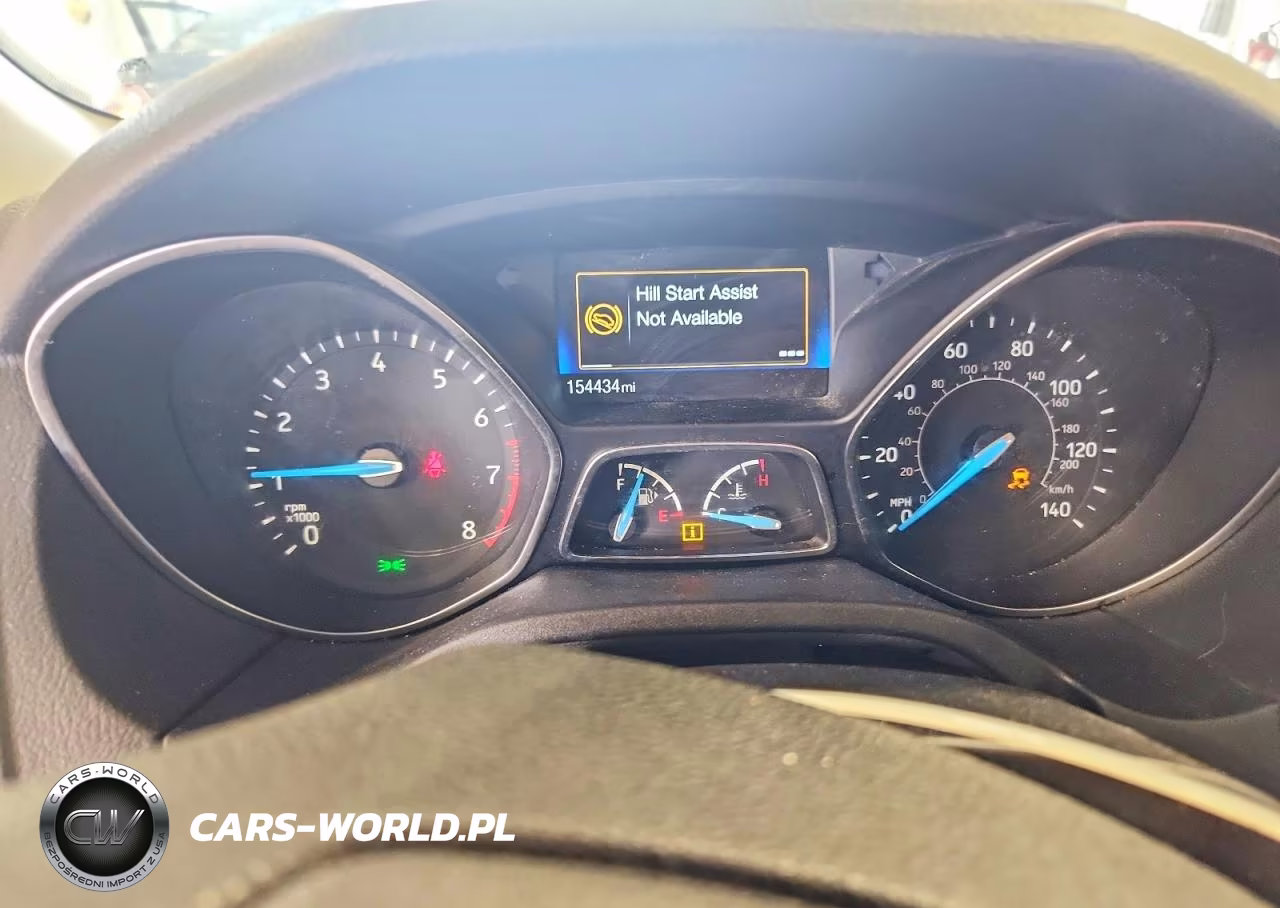 2016 Ford Focus Se VIN:1FADP3F28GL282216 - 9